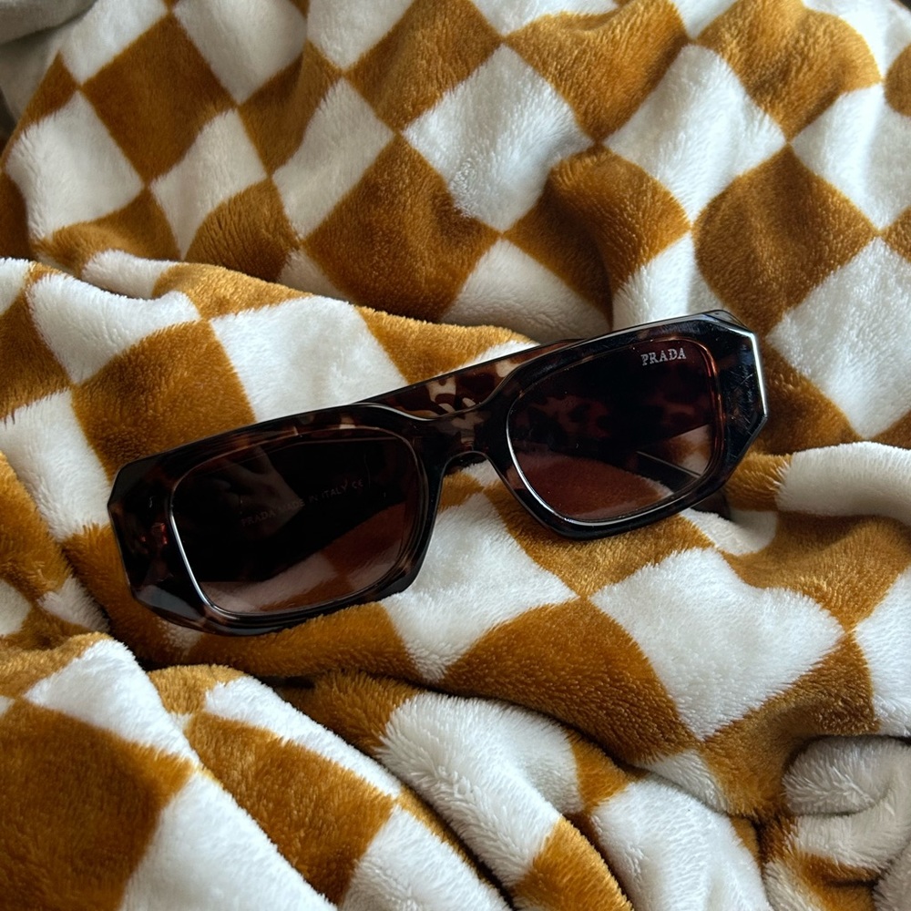 PRADA SUNGLASSES TORTOISE